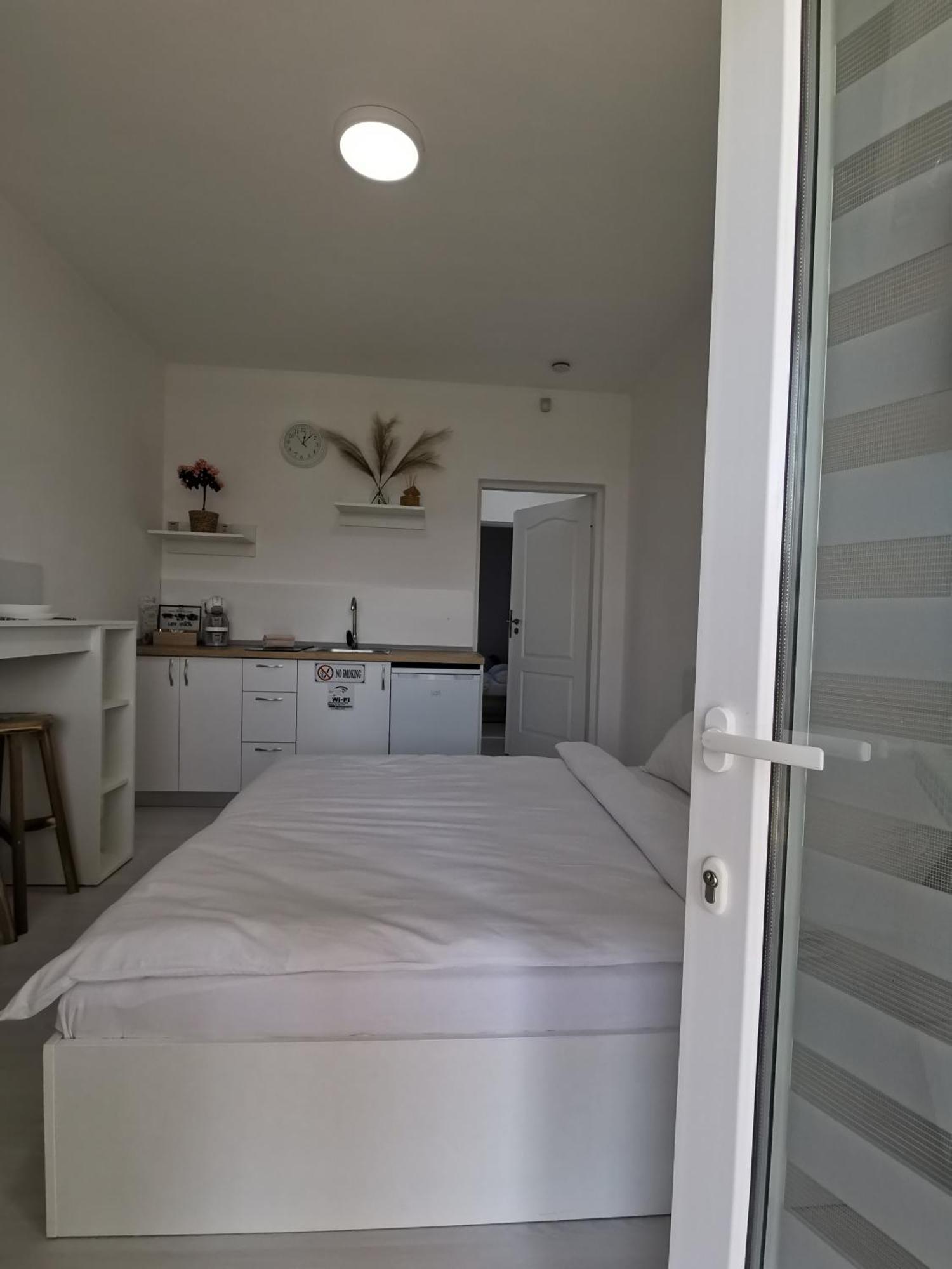 Villa Casuta Cu Tei Oradea Zimmer foto